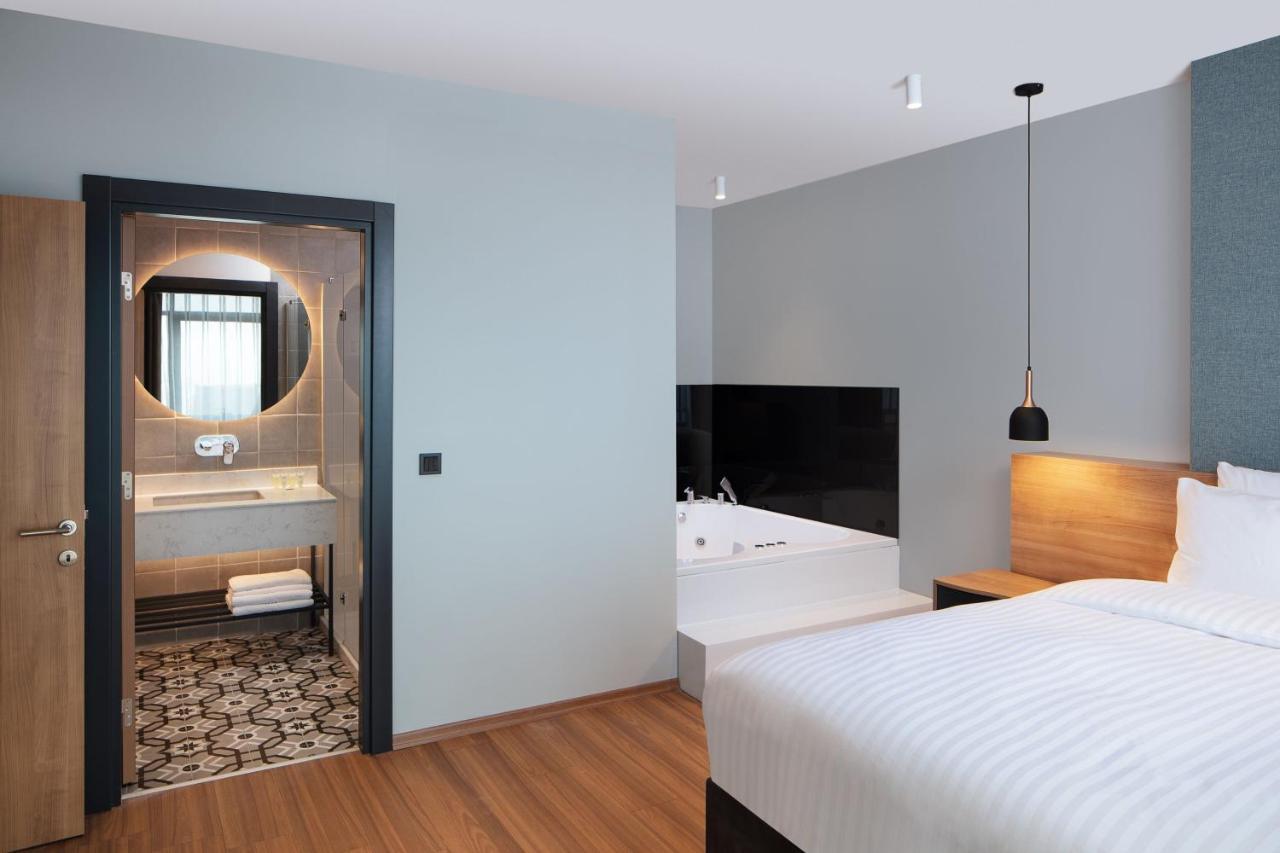 Residence Inn By Marriott Istanbul Atasehir Esterno foto