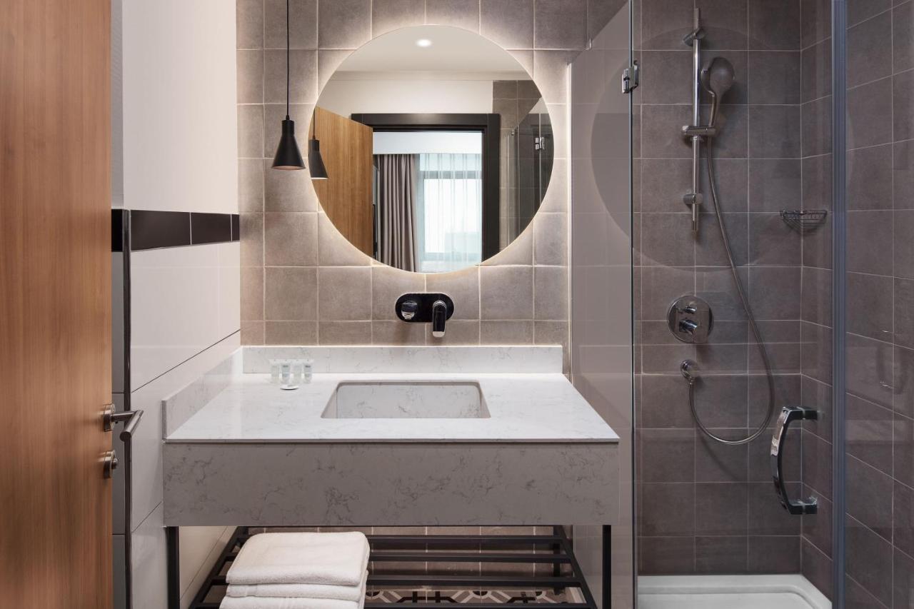 Residence Inn By Marriott Istanbul Atasehir Esterno foto